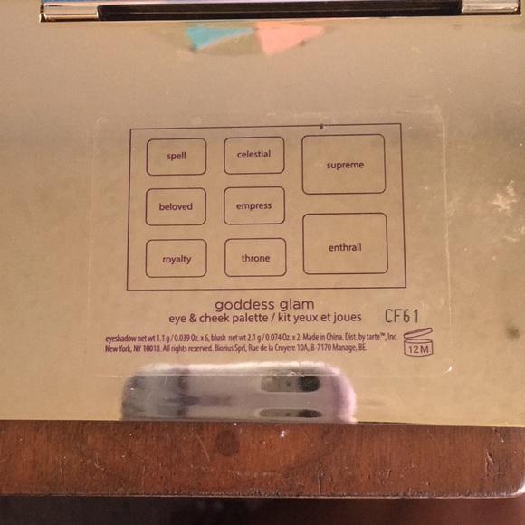 Goddess glam eye and cheek palette! - Picture 3 of 3